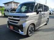 スズキ スペーシア　カスタム　４ＷＤ カスタム　ＨＹＢＲＩＤ　ＸＳターボ　４Ｗ
