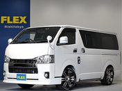 トヨタ ハイエースバン　４ＷＤ ５Ｄ２．８ＤＴスーパーＧＬダークプライム