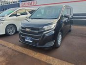 トヨタ ノア　４ＷＤ Ｘ