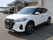 日産 キックス Ｘ　ＦＯＵＲ　ツートーンインテリアＥｄ