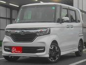 ホンダ Ｎ　ＢＯＸ　カスタム　４ＷＤ Ｇ　Ｌターボ　ホンダセンシング