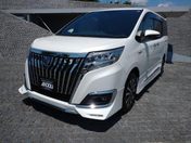 トヨタ エスクァイア ハイブリッドＧｉ　プレミアムパッケージ
