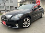 トヨタ クラウン　セダン　ハイブリッド Ｇパッケージ