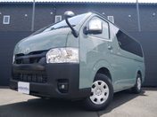 トヨタ ハイエースバン　２ＷＤ スーパーＧＬ　ロング