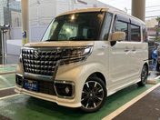 スズキ スペーシア　カスタム カスタム　ＨＹＢＲＩＤ　ＸＳターボ　３型