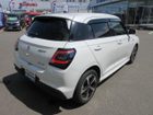 車両画像16