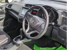 車両画像15