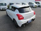 車両画像18